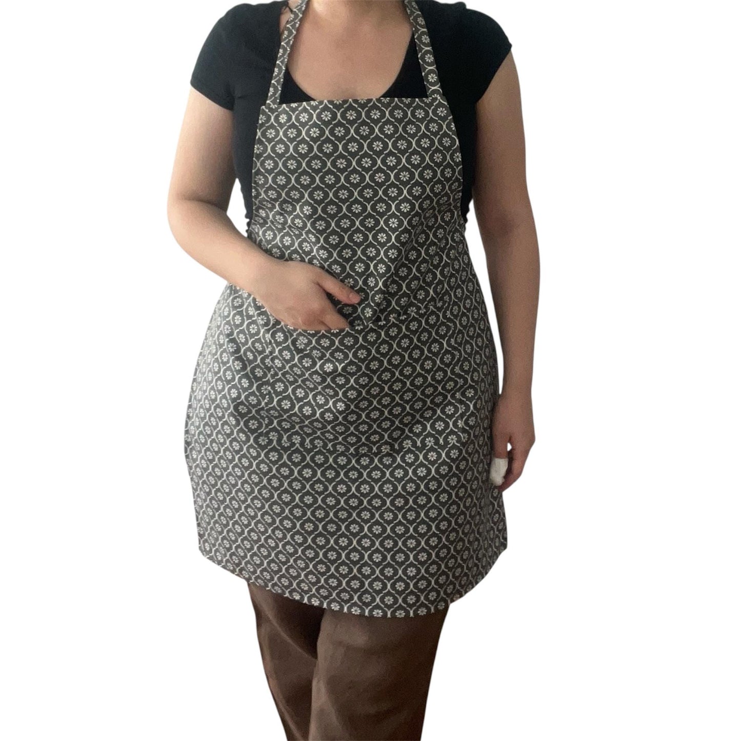 Handmade Grey Floral Apron & Matching Plastic Bag Holder – Full Bib Kitchen Apron with Pocket – Water-Repellent & Stain-Resistant Cooking Set