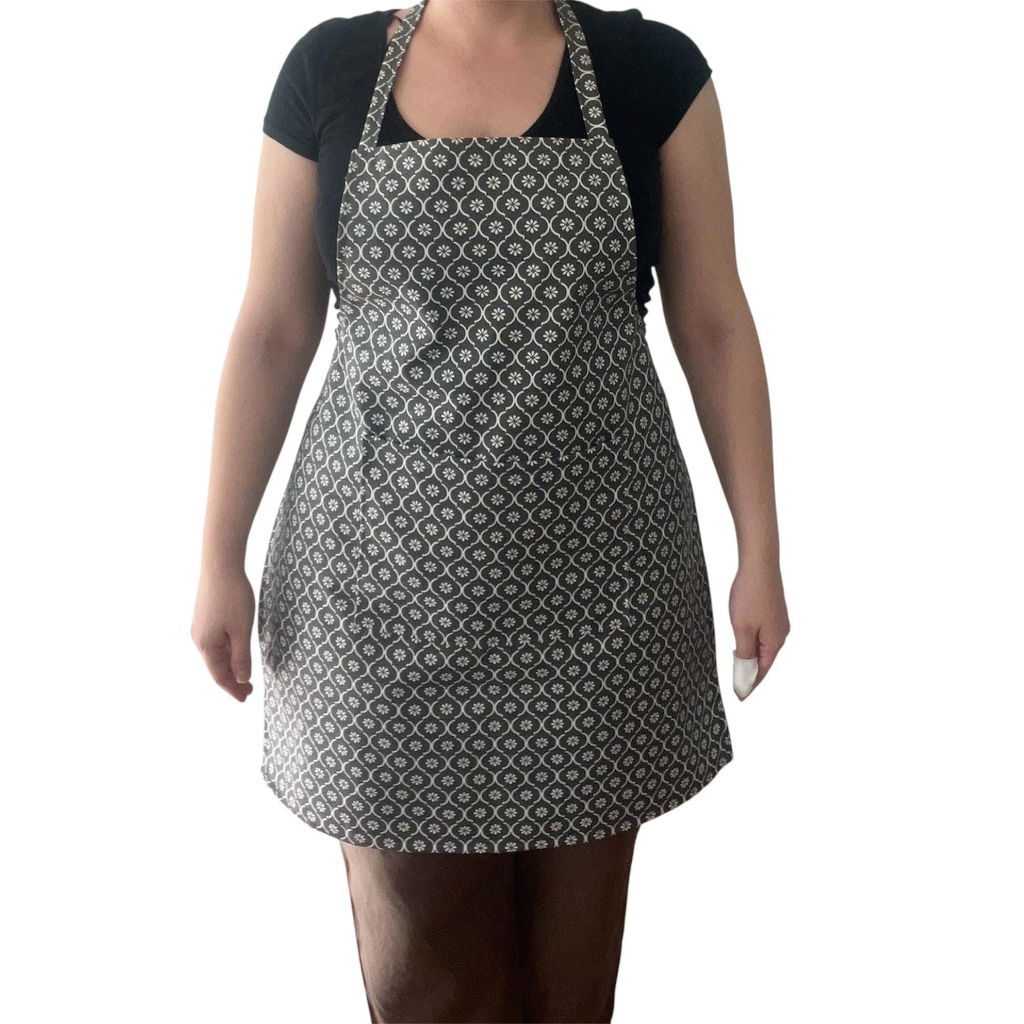 Handmade Grey Floral Apron & Matching Plastic Bag Holder – Full Bib Kitchen Apron with Pocket – Water-Repellent & Stain-Resistant Cooking Set