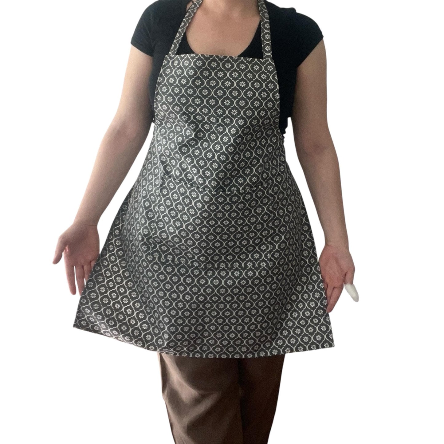 Handmade Grey Floral Apron & Matching Plastic Bag Holder – Full Bib Kitchen Apron with Pocket – Water-Repellent & Stain-Resistant Cooking Set